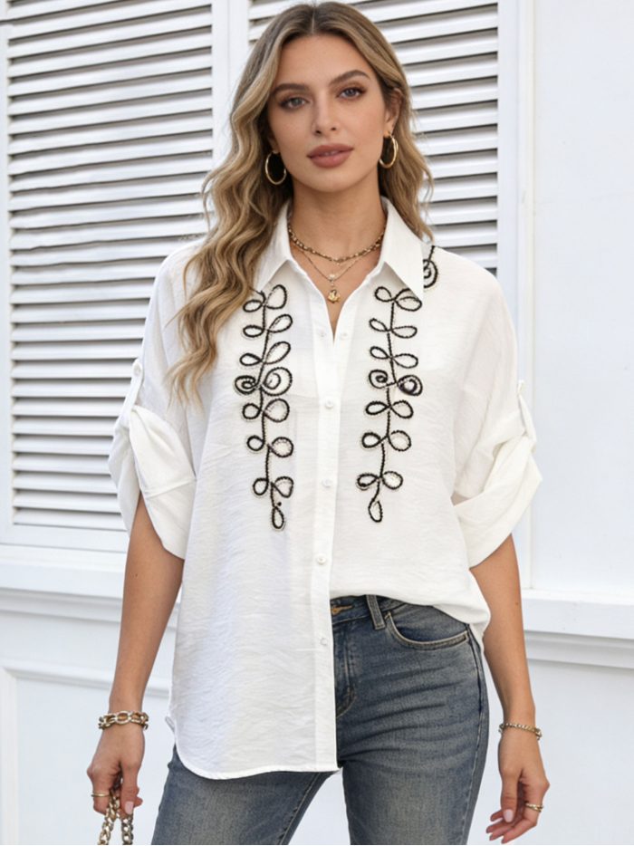 Camisa bordada de hojas