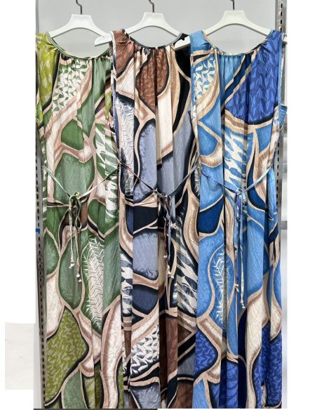 Vestido midi sin mangas estampado con cinturón