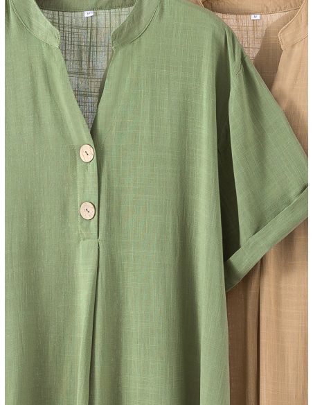 Locker sitzendes Leinenkleid mit kurzen Ärmeln