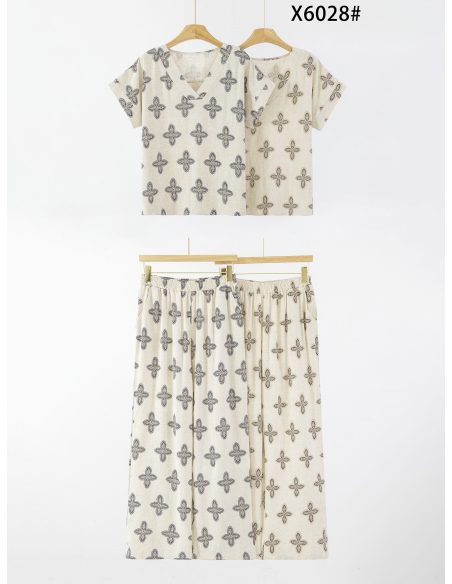 Leinen-Set mit Print: Bluse und Hose