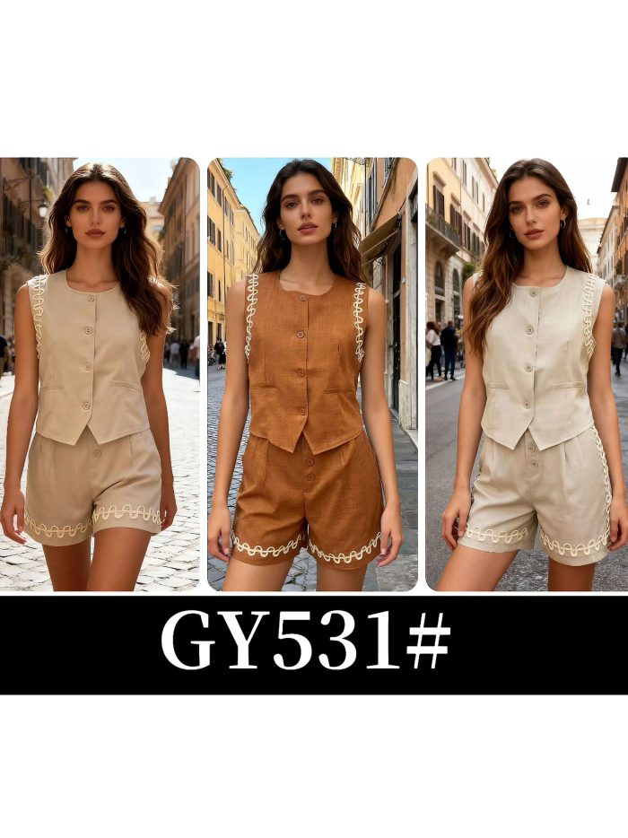 Conjunto con pasamanería: chaleco y shorts