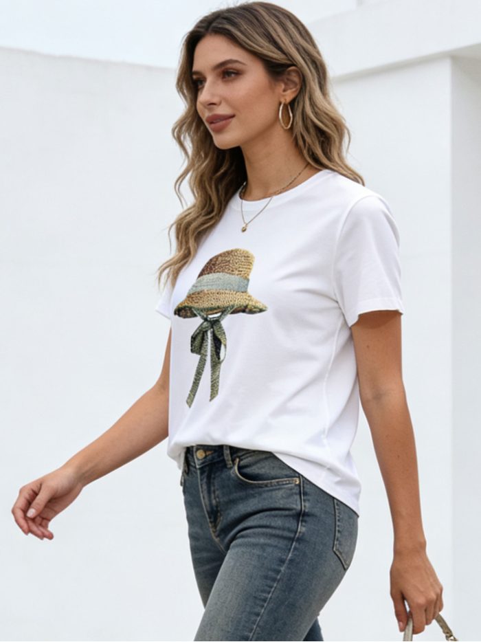 Camiseta con estampado de sombrero