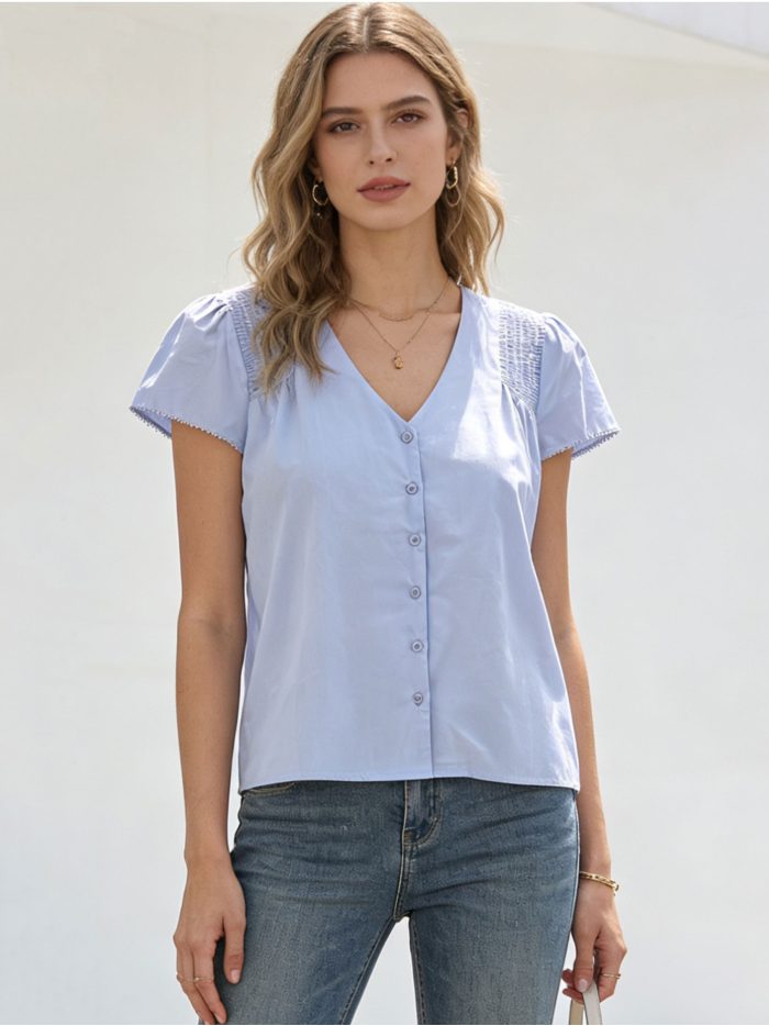 Blouse à col en V et détails froncés