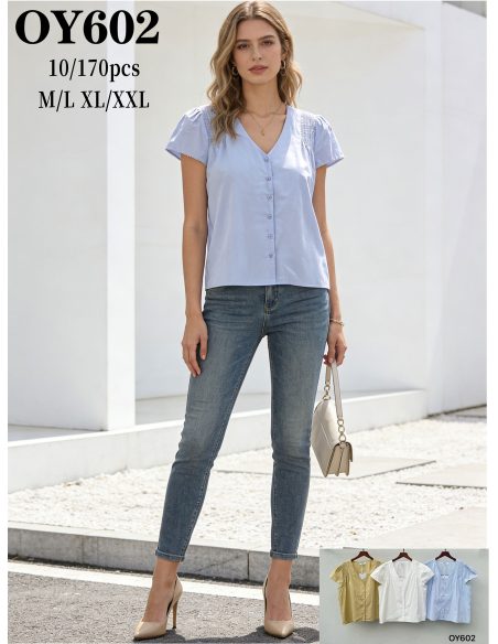 Blouse à col en V et détails froncés