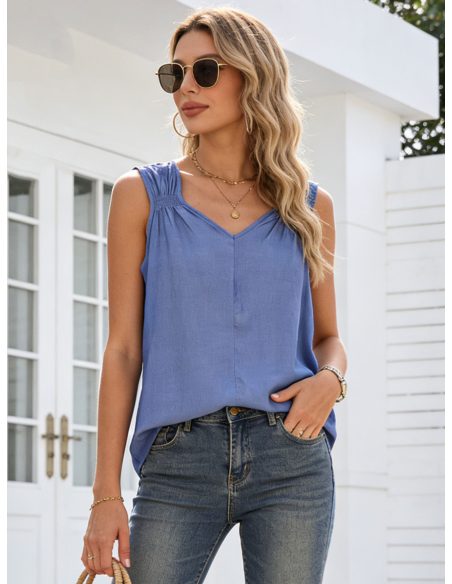 Top símil denim con frunces en hombros