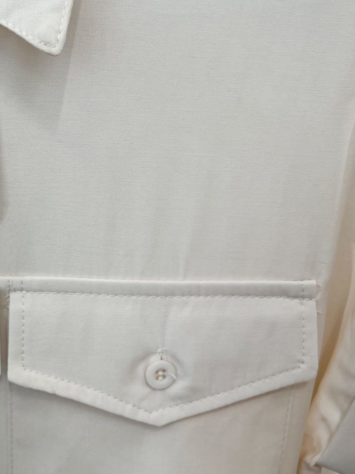 Camisa fluida de manga corta con bolsillos