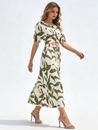 Conjunto de estampada hojas: top fruncido + falda midi 