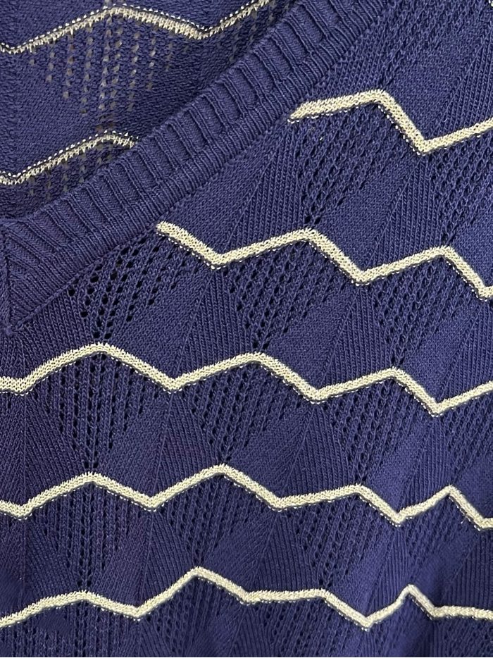 Jersey fino de punto zigzag cuello pico