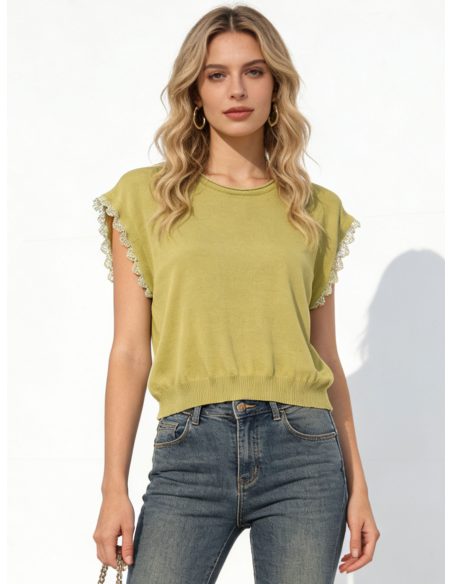 Suéter de malha fina com mangas de renda.