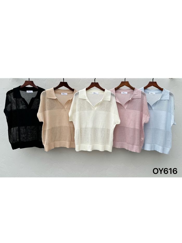 Maglione traforato con collo alto