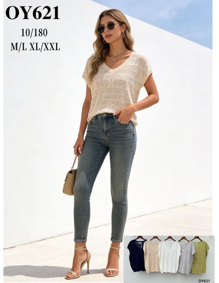 Maglione traforato in maglia fine con scollo a V