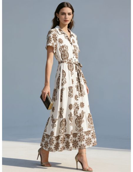 Abito lungo con stampa ornamentale e cintura