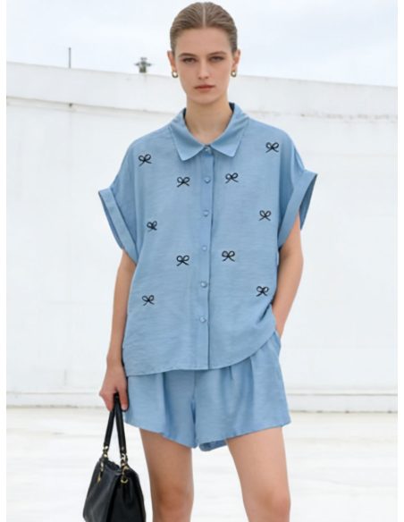 Conjunto bordados de lazos: camisa y short