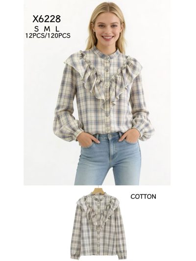 Blusa de cuadros con volantes 2