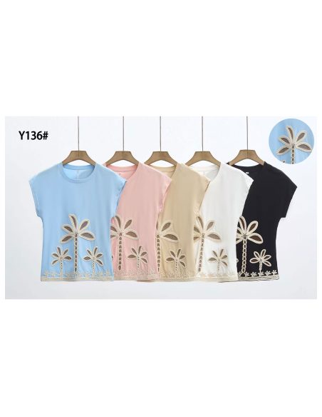 Maglietta con ricamo di palma