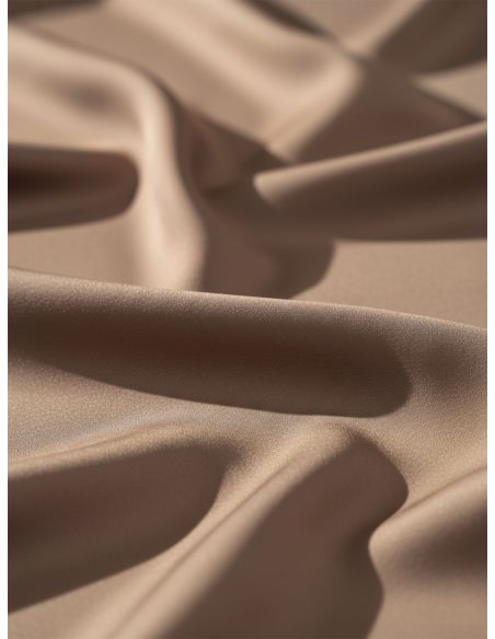 Lenço quadrado liso com efeito de seda