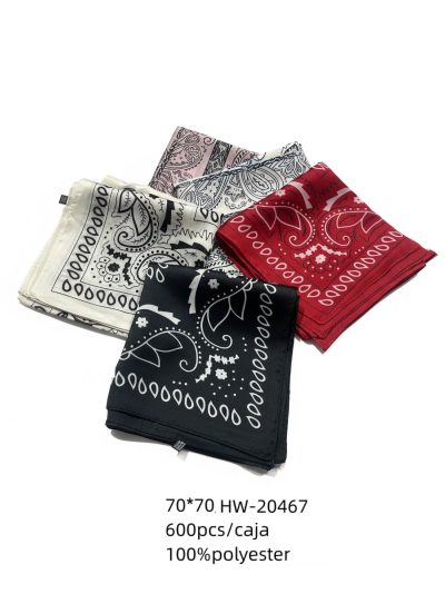 Sciarpa effetto seta con stampa a bandana quadrata 2