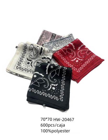 lenço bandana quadrado com estampa e efeito seda