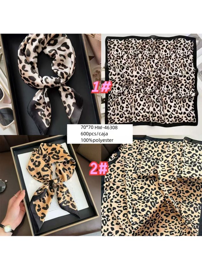 lenço quadrado com estampa de leopardo e efeito seda