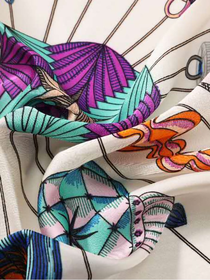 Pañuelo efecto seda cuadrado estampado farolillos