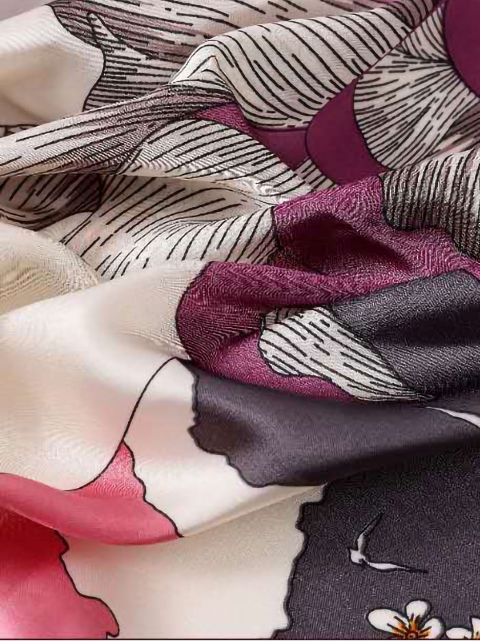 Pañuelo efecto seda cuadrado floral campestre