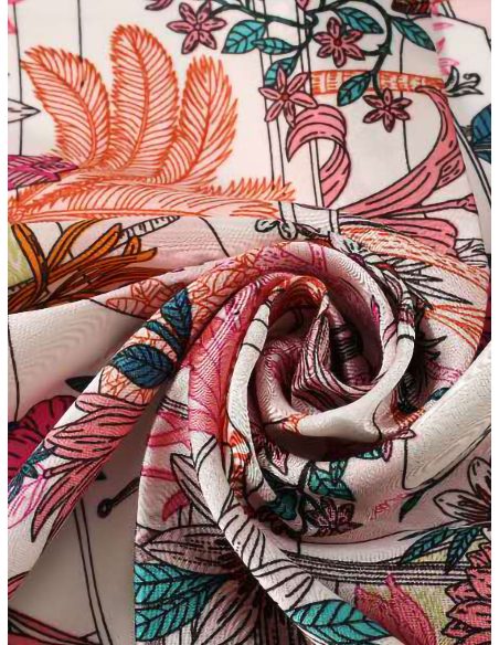 Pañuelo efecto seda cuadrado estampado safari exótico