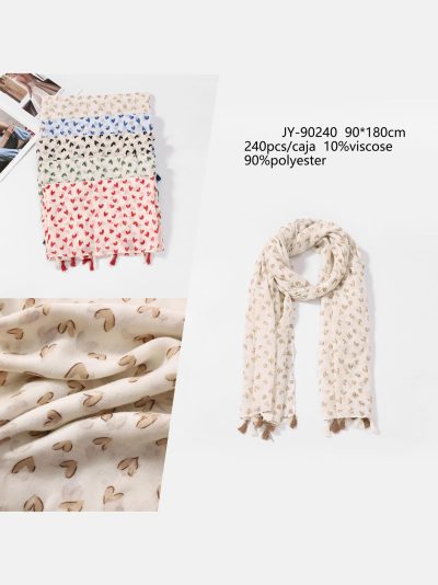 Fular de corazones con borlas 2