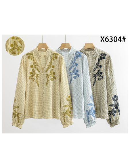 Vichy-Bluse mit botanischer Stickerei