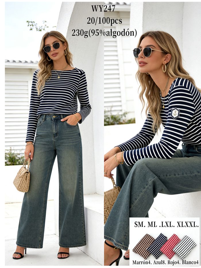 T-shirt rayé avec écusson