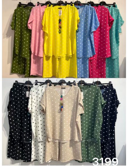 Co-ord polka dot blouse with necklace & trousers