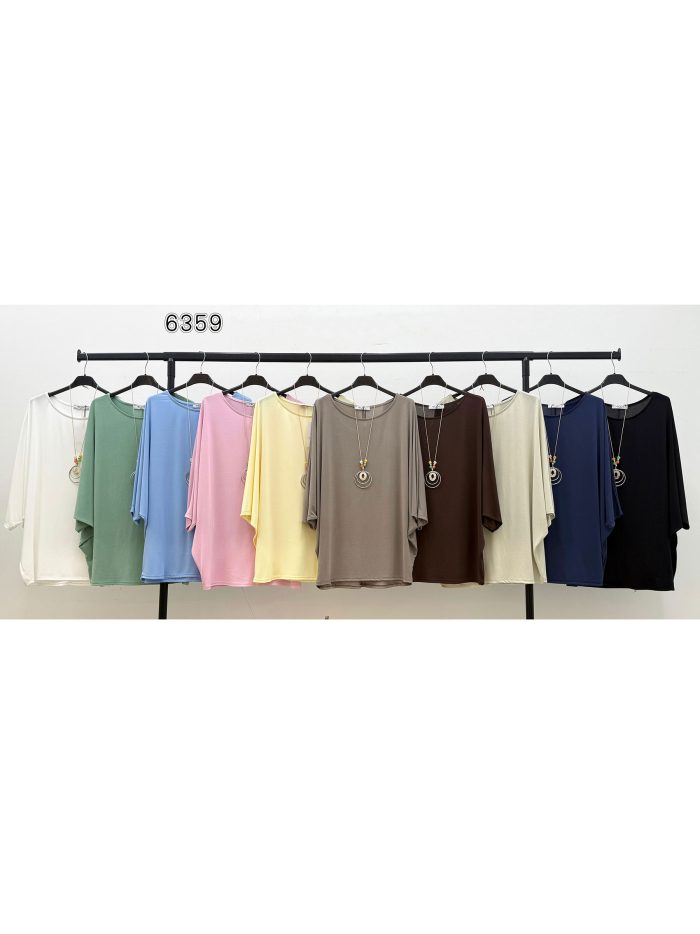 Blusa solta com gola