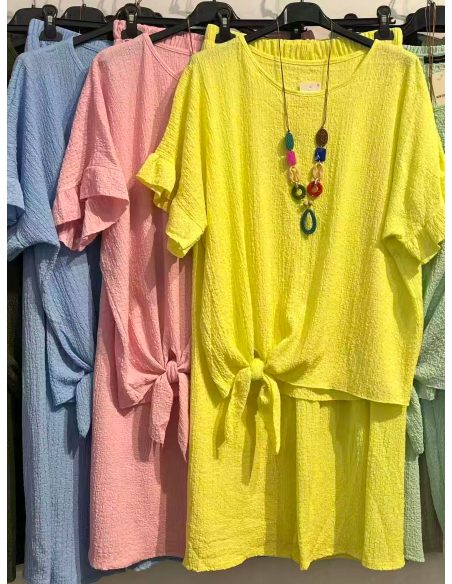 Conjunto blusa textura nudos y pantalón