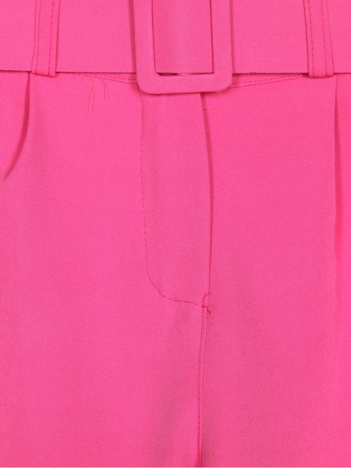 Schlichte, hochgeschnittene Hose