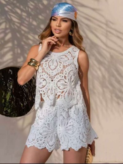 Conjunto de top crochet calado y short