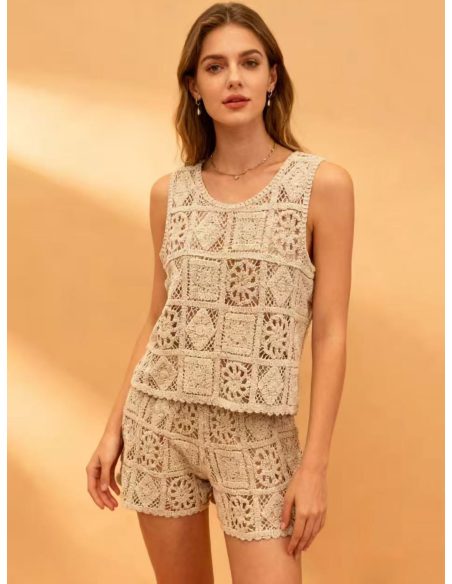 Conjunto de top crochet patchwork y short 