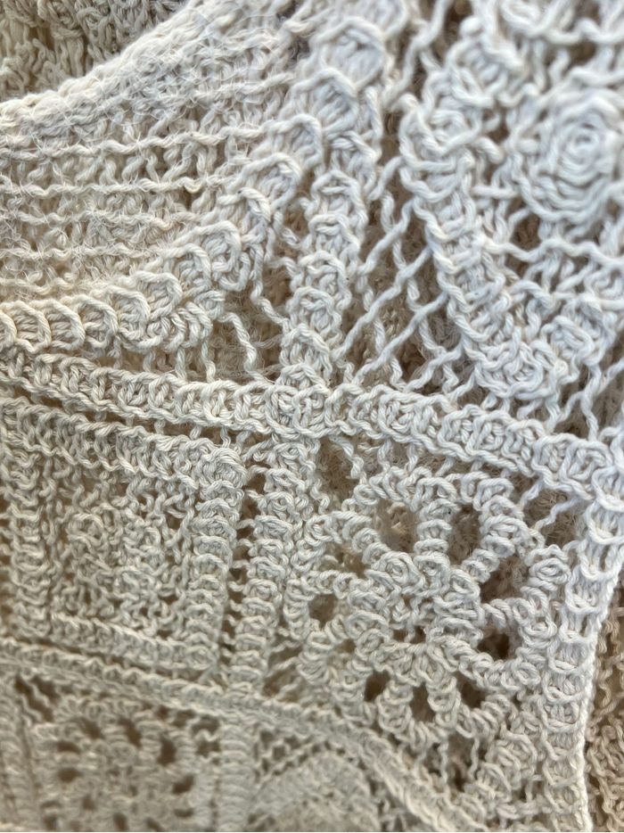 Conjunto de top crochet patchwork y short 