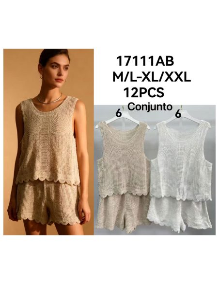 Conjunto de top e shorts de crochê