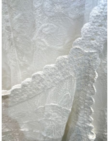 Conjunto de top de tirantes bordado y short 