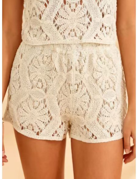 Shorts mit Lochmuster-Häkelarbeit