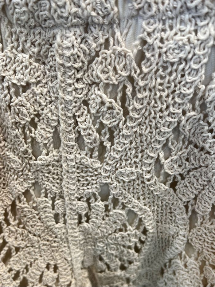 Shorts mit Lochmuster-Häkelarbeit