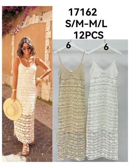 Vestido largo de crochet con tirantes