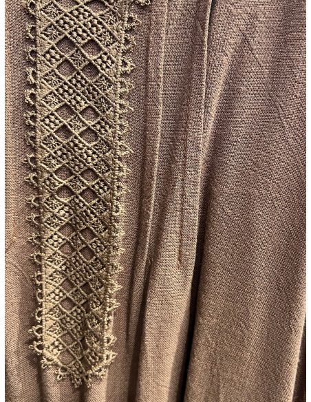 Vestido largo lencero con puntillas