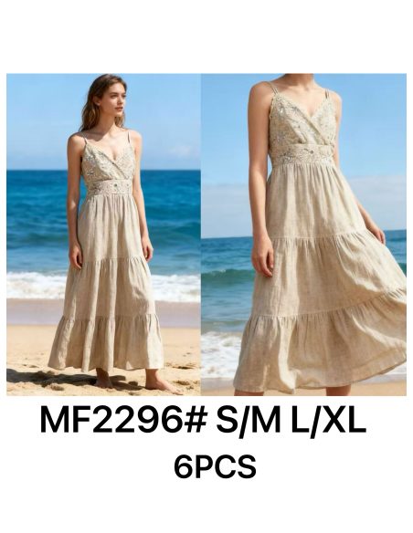 Vestido largo bordado con lentejuelas y falda en capas