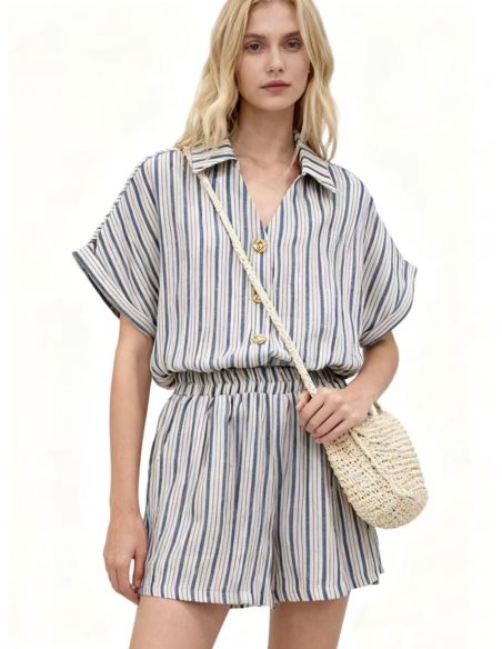 Conjunto de efecto lino: camisa rayas con botones dorados y short