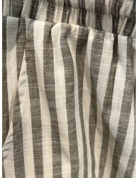 Short de rayas con cordón marinero