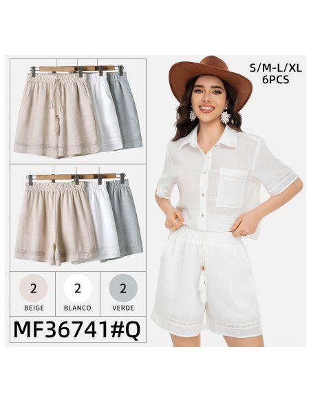 Short fluido con cordón y puntilla