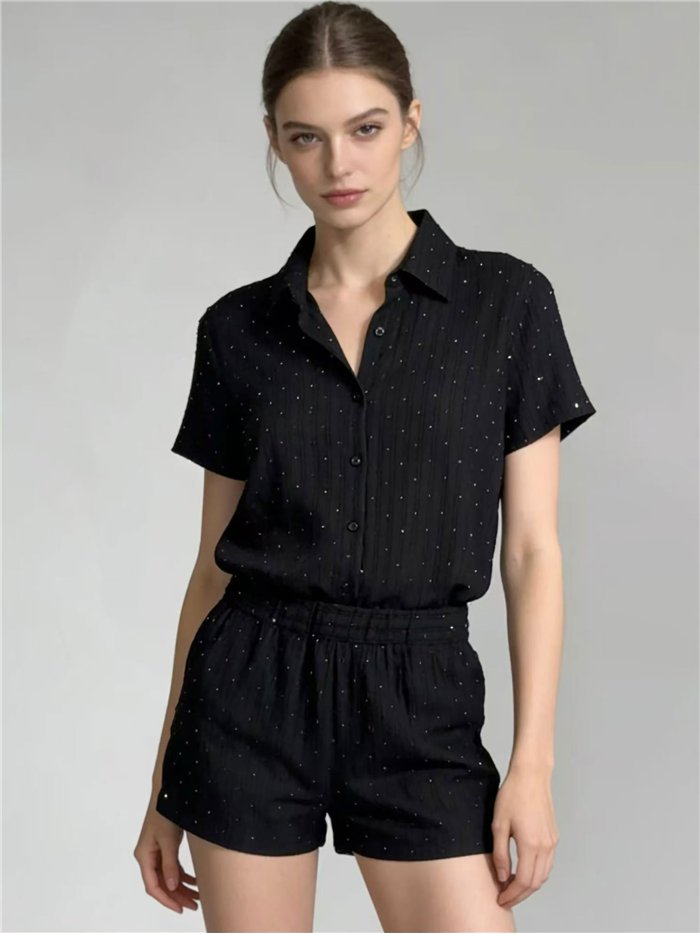 Conjunto de camisa efecto lino con strass y short