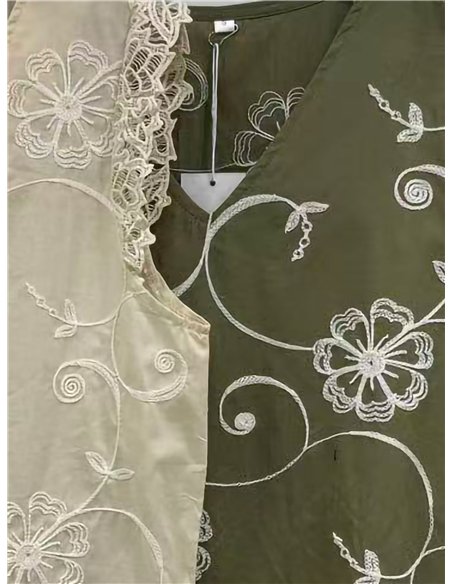 Blusa bordada floral sin mangas