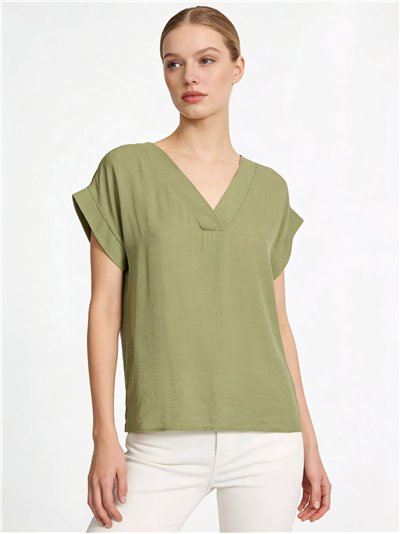 Blusa efecto seda con escote pico