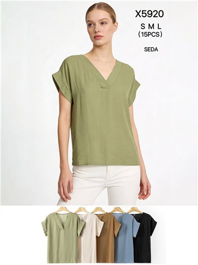Blusa efecto seda con escote pico 2
